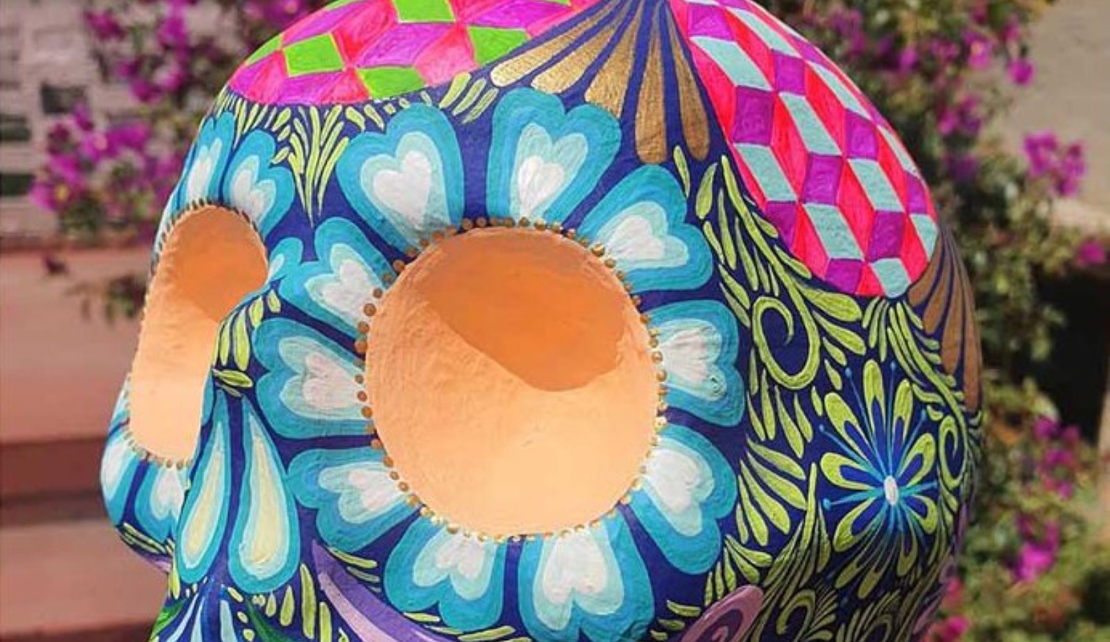 🎨 Un Crâne qui Fait Tourbillonner les Couleurs !